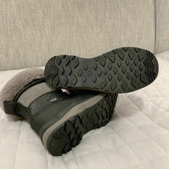 UGG ADIRONDACK III WATERPROOF WINTER BOOTS - Picture 8 of 12